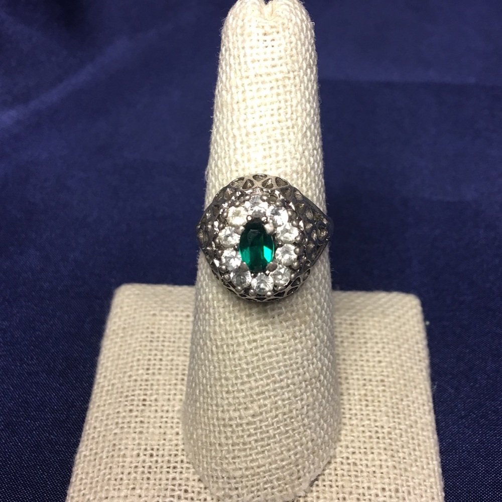 Vintage emerald green/crystal sterling silver ring